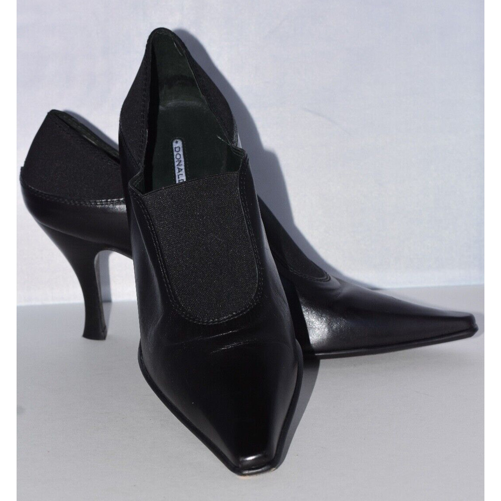 Donald J Pliner Mato Black Leather Pointed Toe Pump Bootie Womens Size 9 - Picture 2 of 13